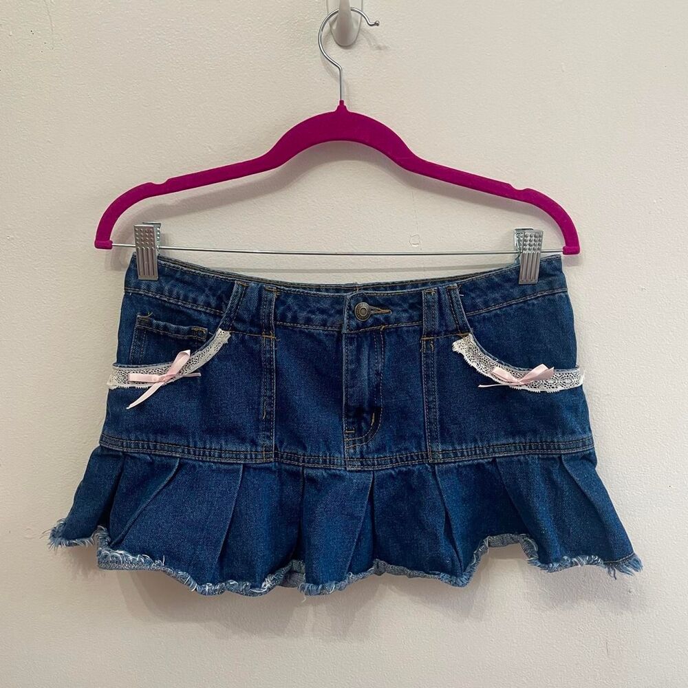 Edikted Women's Blue and Navy Skirt